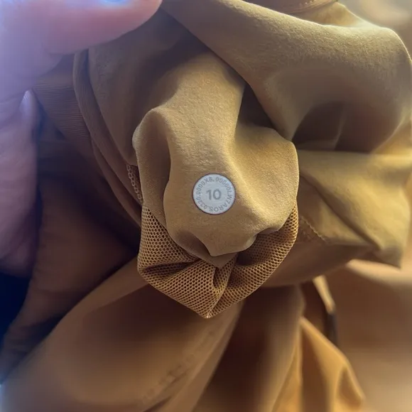 📸 Lululemon On the Fly Short *2.5&quot;Spiced Bronze, Size 10, EUC $58