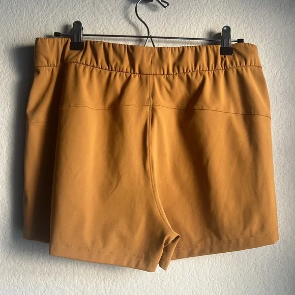 📸 Lululemon On the Fly Short *2.5&quot;Spiced Bronze, Size 10, EUC $58
