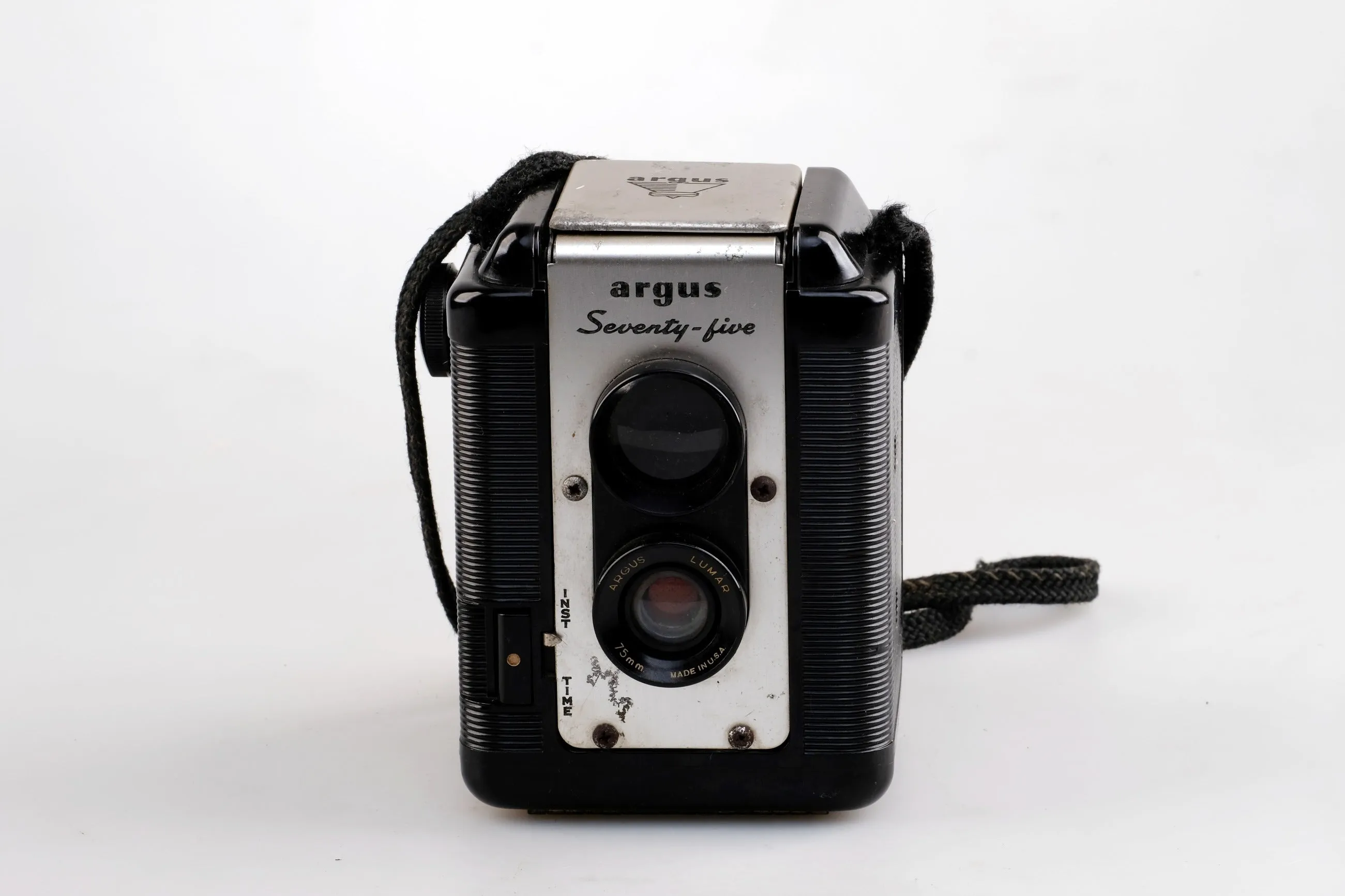 ARGUS 75