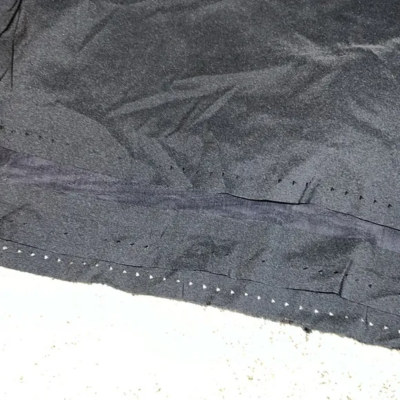 ATHLETA Laser Run Skort Black Size Medium