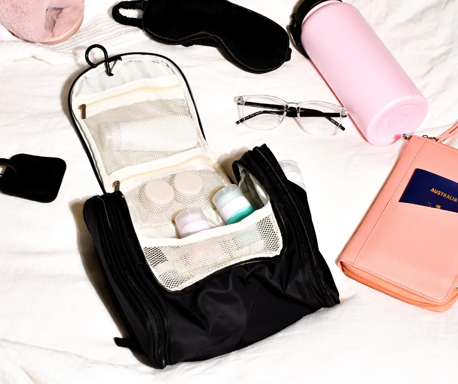 Bits & Pieces Cosmetic Case - Black
