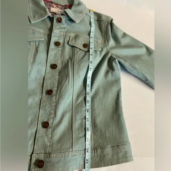 Boden-Stretch sage green denim jacket Has 4 pockets and floral interior.Size 6