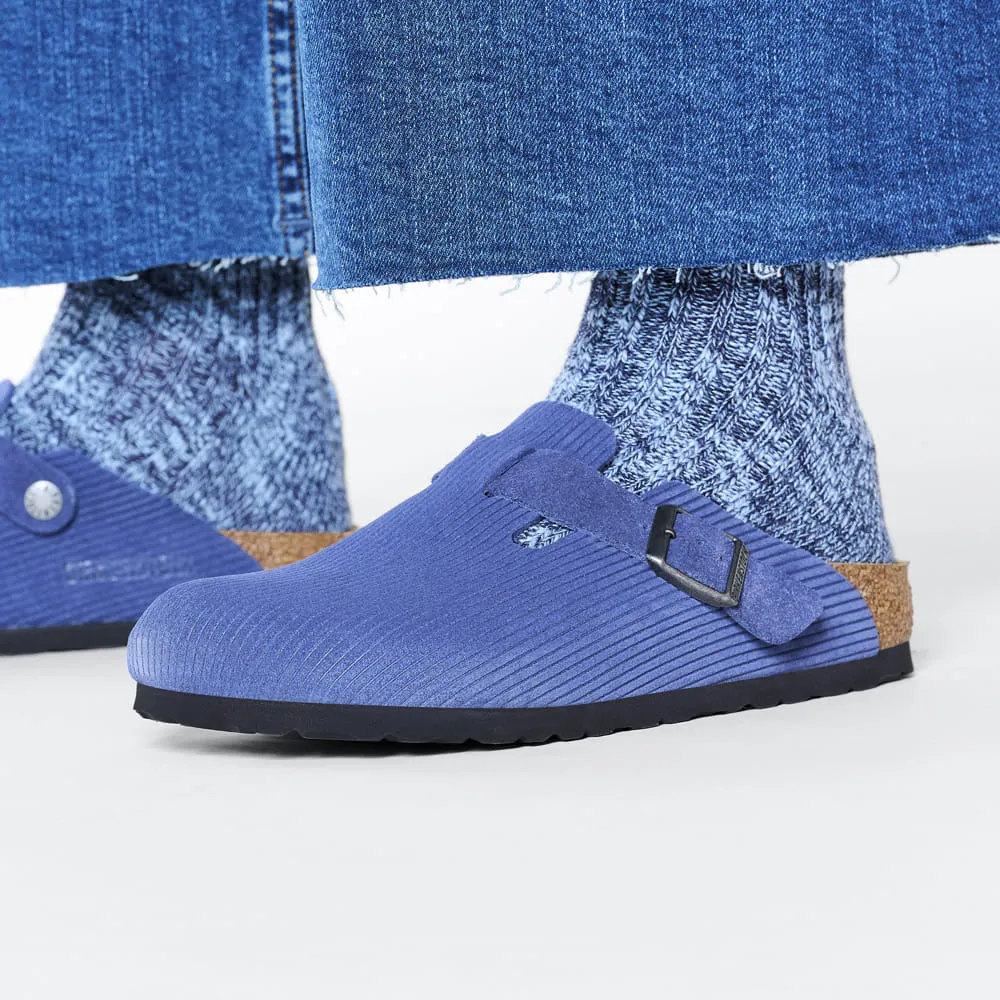 Boston Suede Embossed