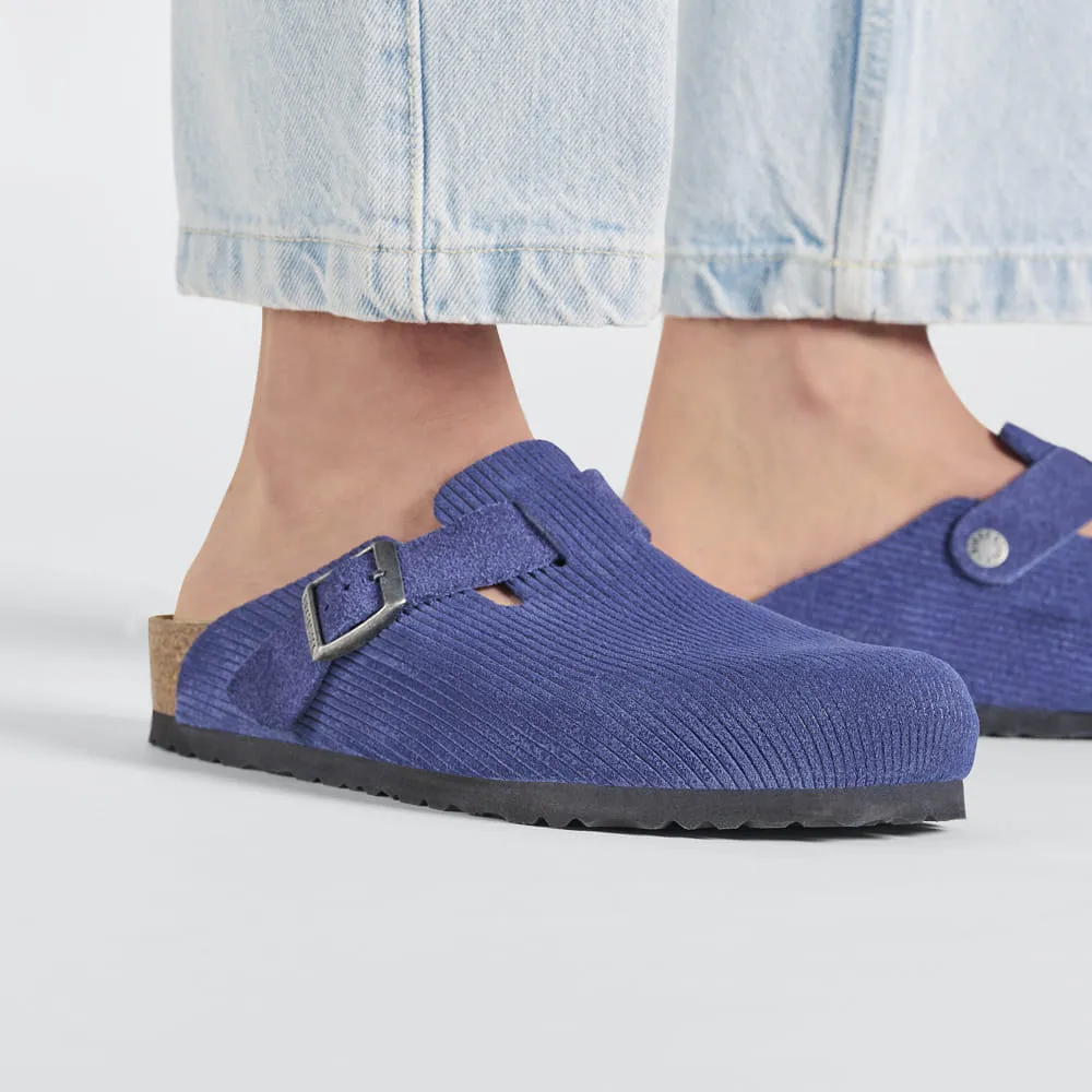 Boston Suede Embossed