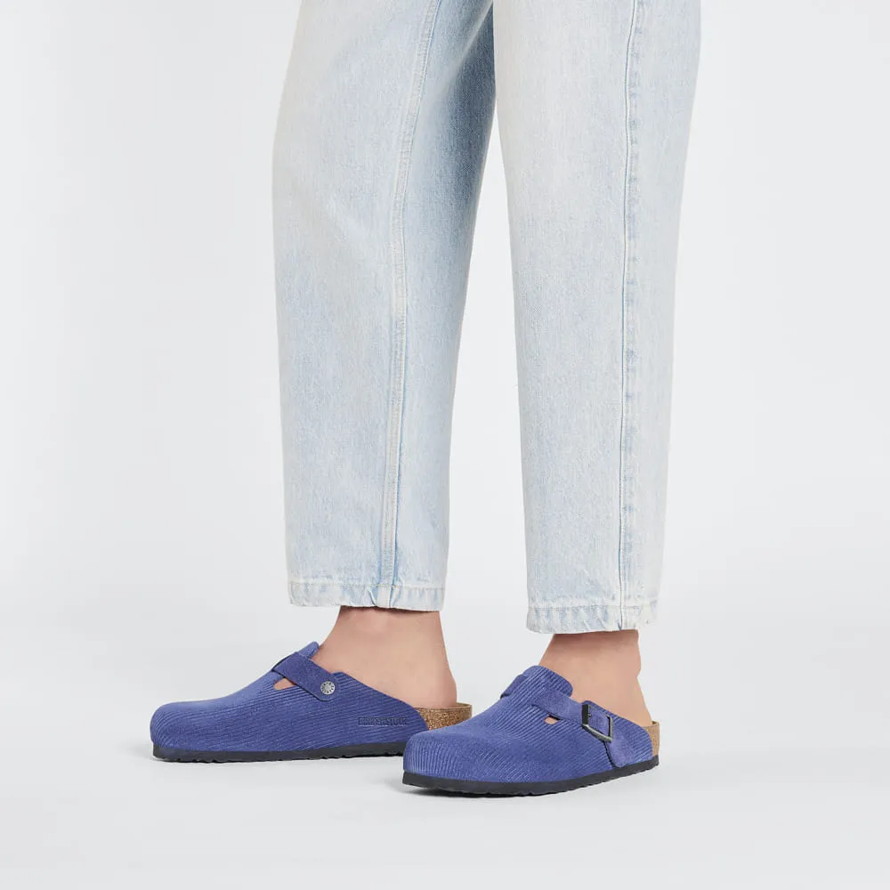 Boston Suede Embossed