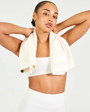 EE Gym Towel - Vanilla