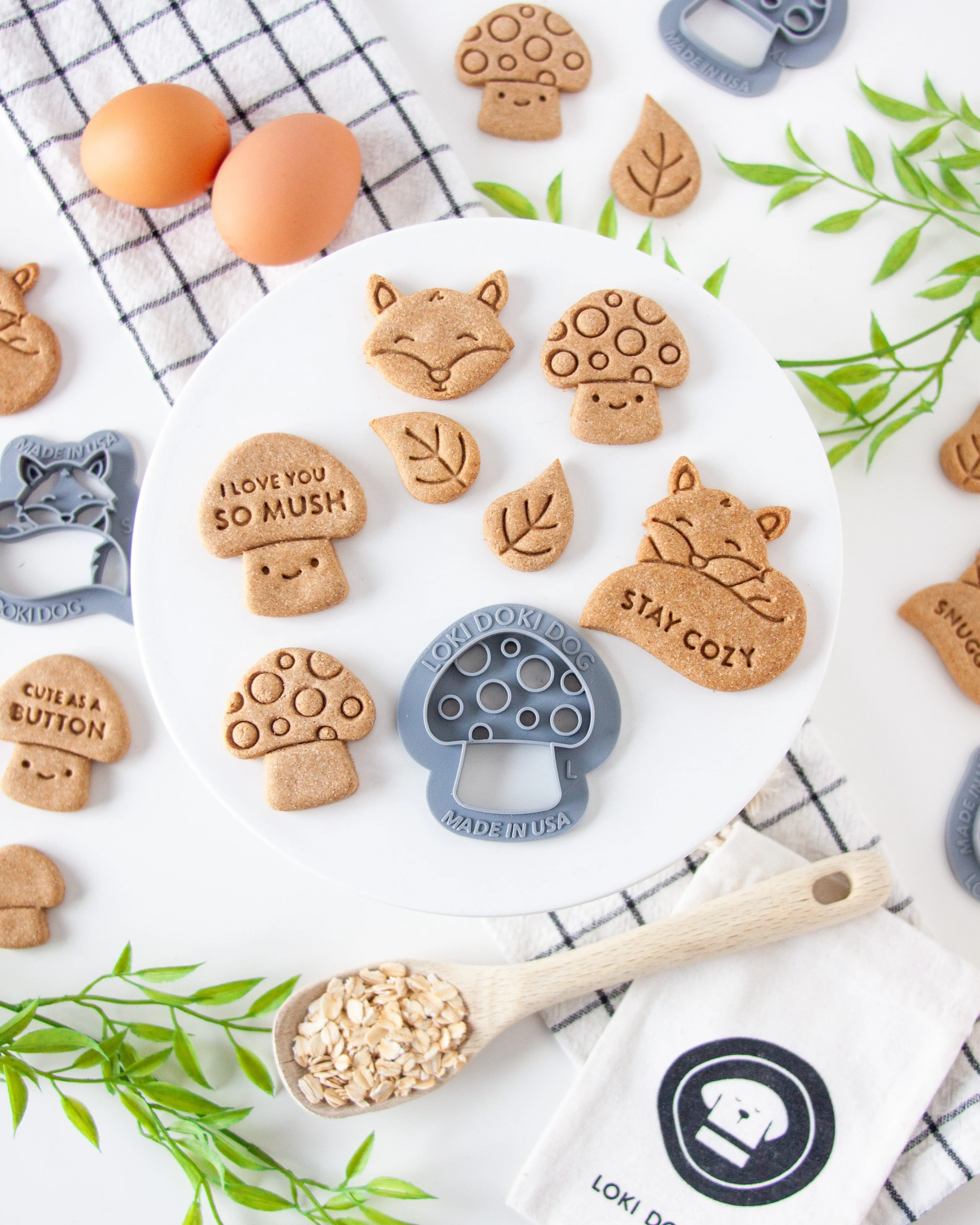 Falling Apple Leaf Cookie Cutter