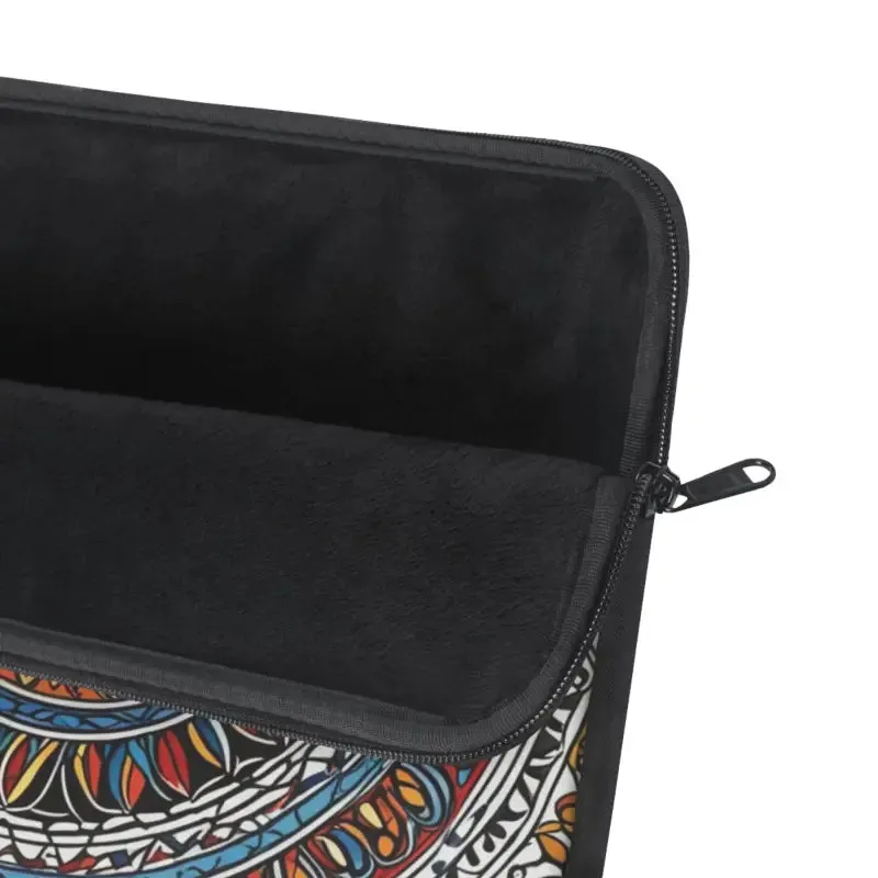Flaunt your Style with Vibrant Pattern Laptop Sleeve