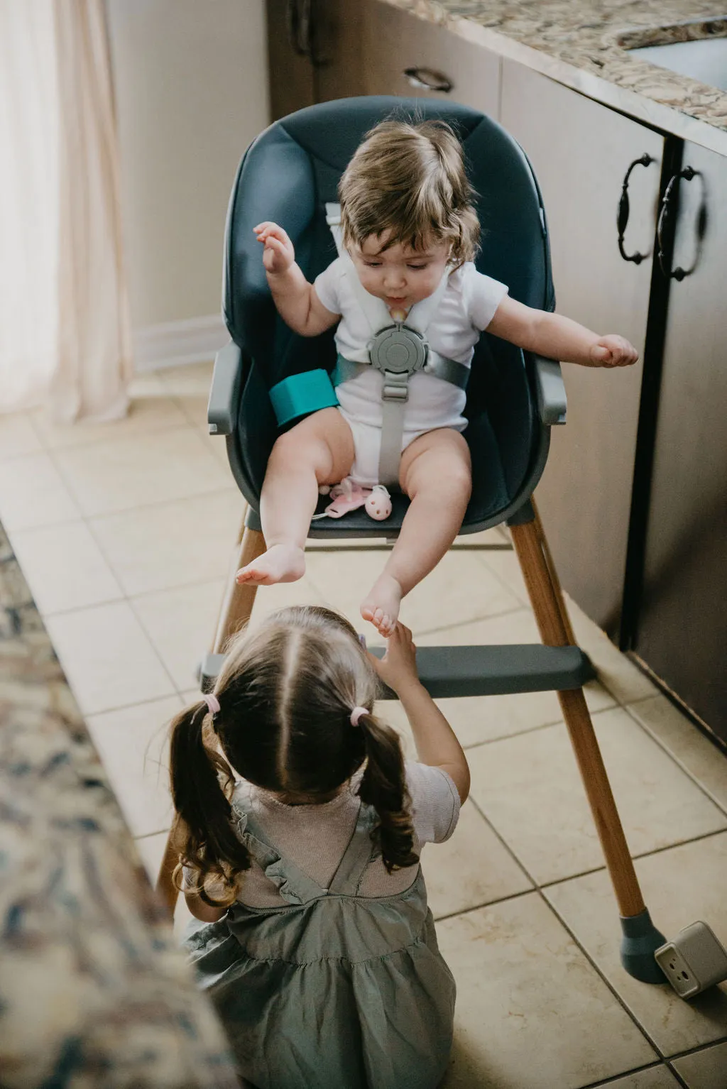 Gröw: Convertible Baby Highchair 