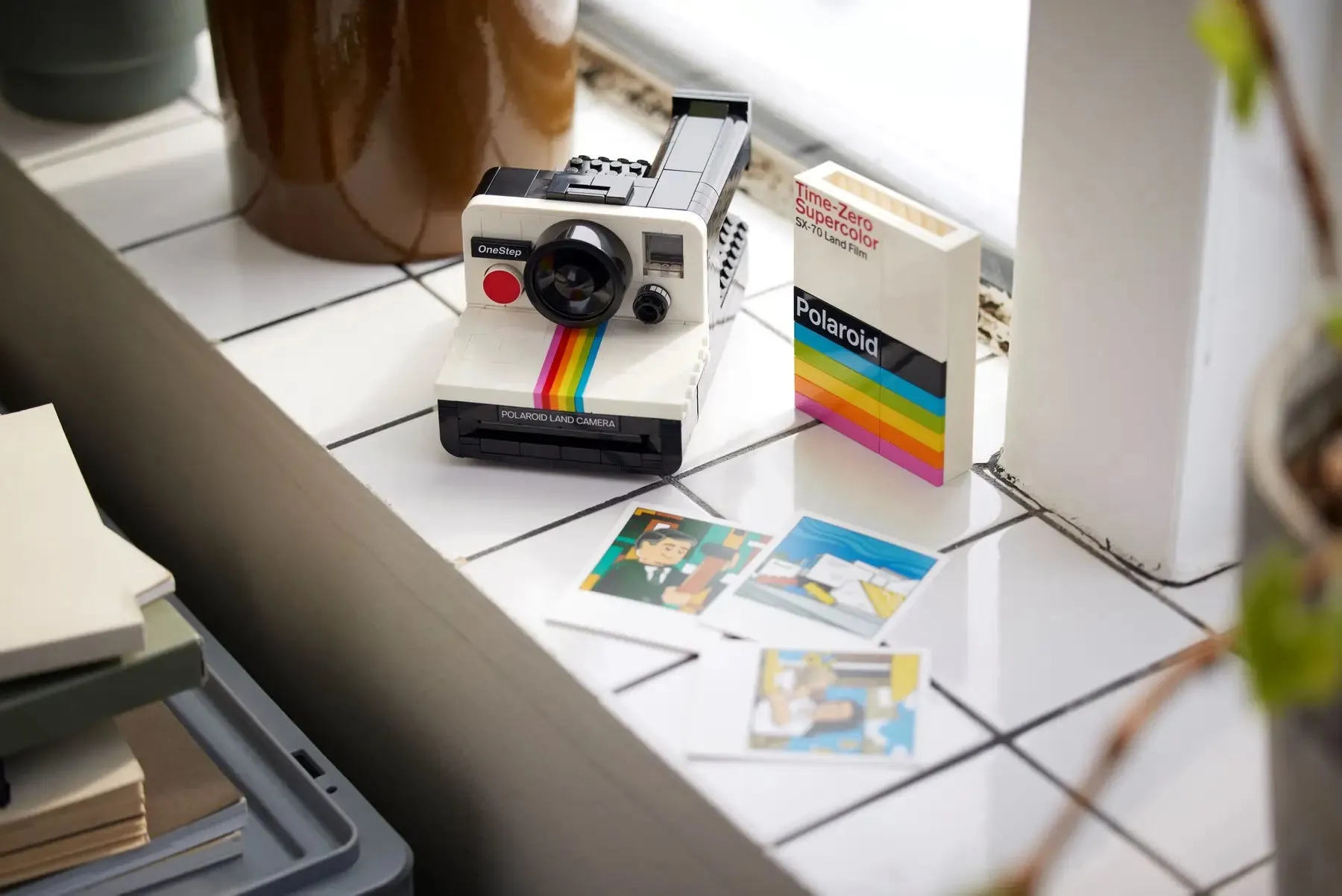 LEGO Ideas Polaroid OneStep SX-70 Camera