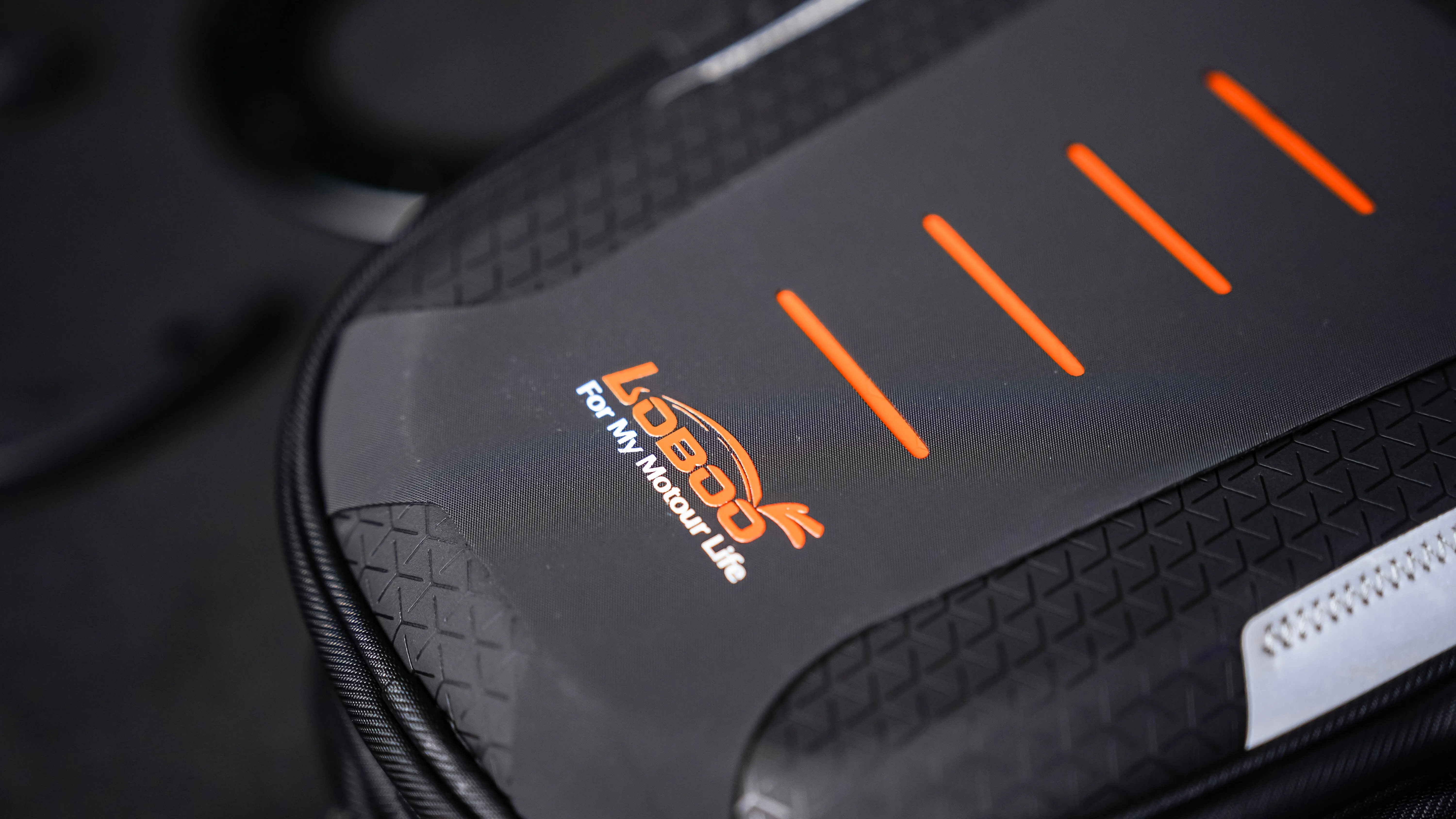 LOBOO TANK BAG (3.5 LITTERS)