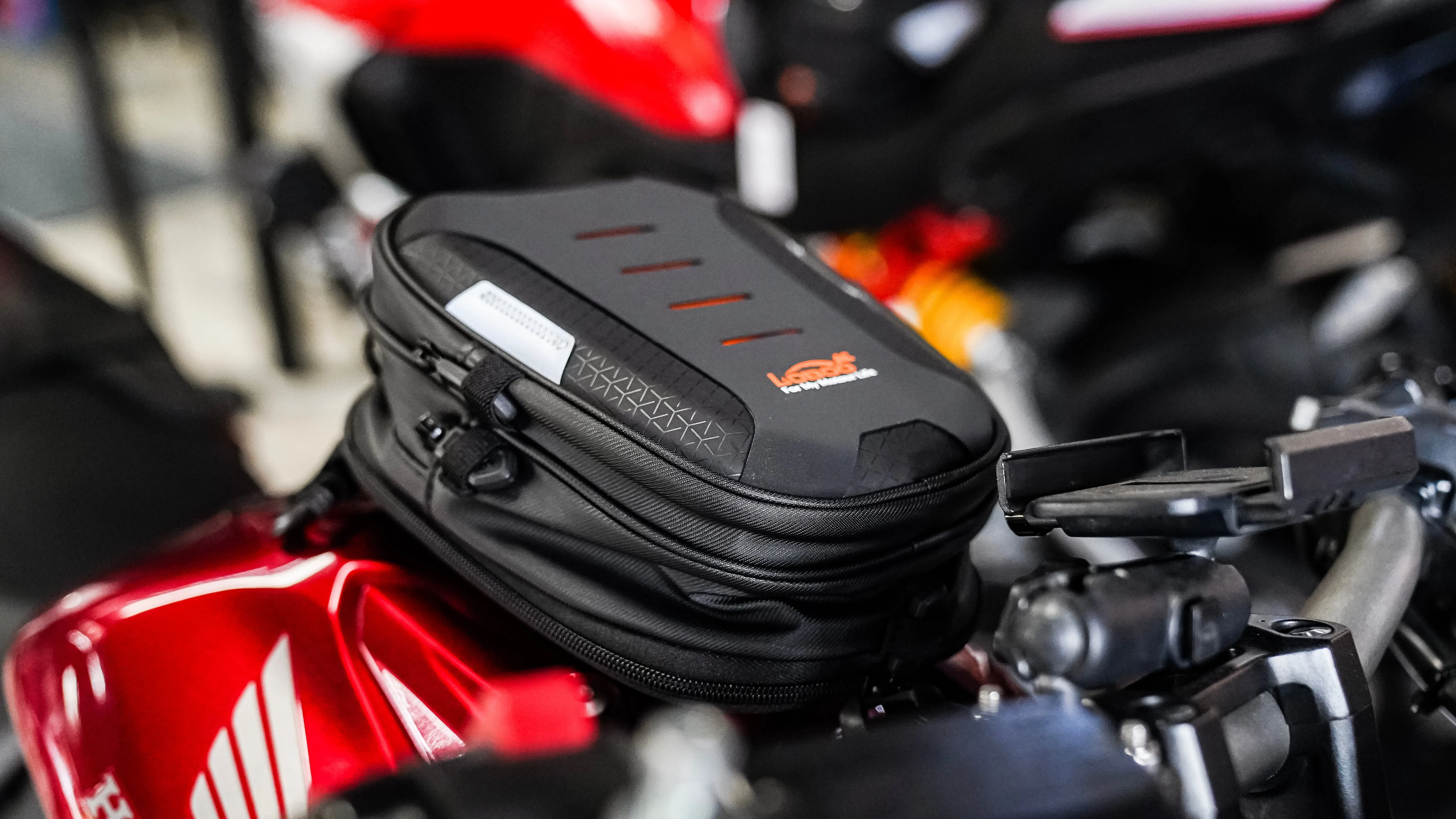 LOBOO TANK BAG (3.5 LITTERS)