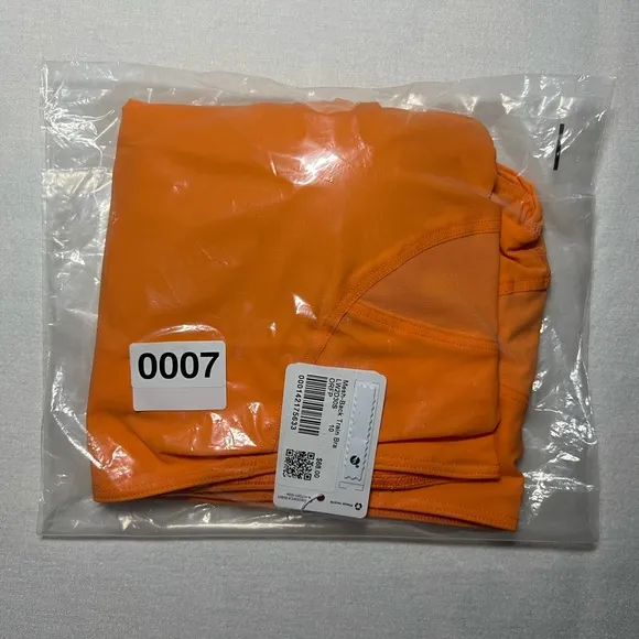 🆕🍋lululemon mesh-back train bra *med. support A/B cup Orange Frappe
