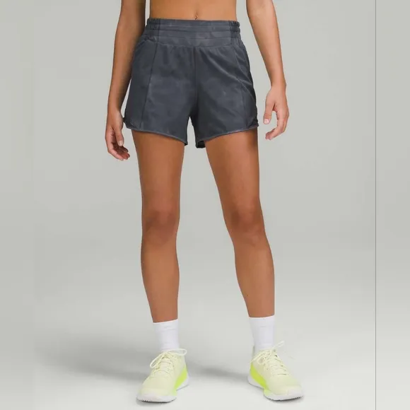 NWOT Lululemon Hotty Hot High-RiseLined Short 4&quot; Diamond Dye Pitch Grey Graphite