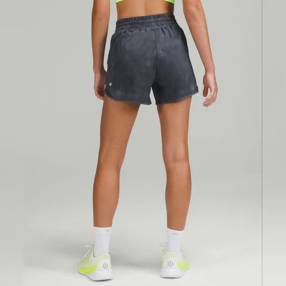 NWOT Lululemon Hotty Hot High-RiseLined Short 4&quot; Diamond Dye Pitch Grey Graphite