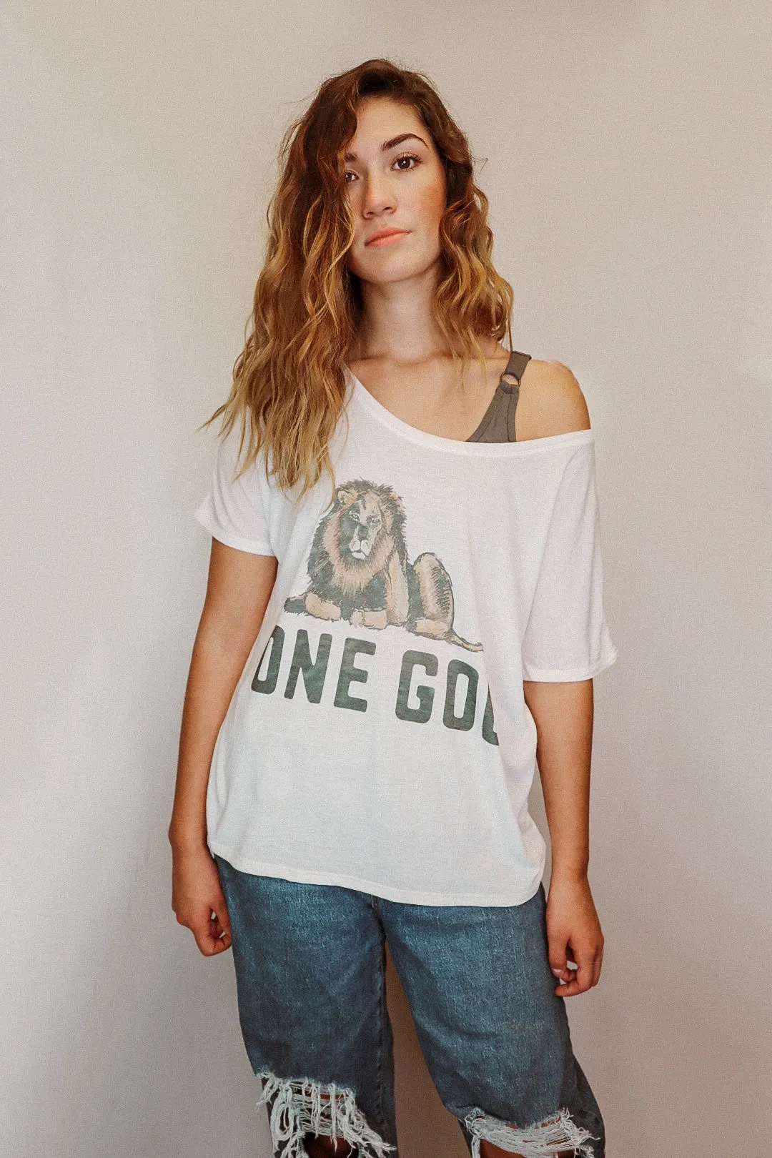 OG LION SLOUCHY TEE
