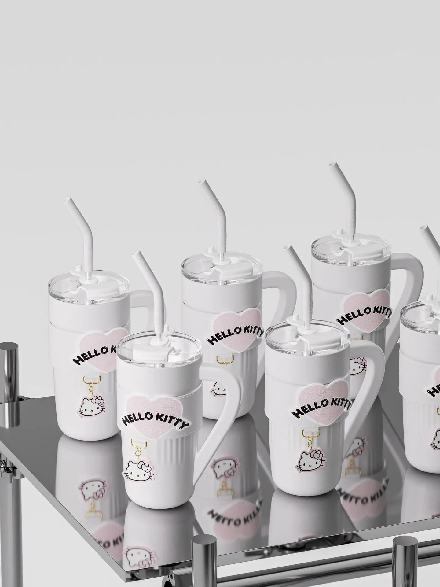 Sanrio Heart Sleeve Leak-proof Tumbler 40 Oz
