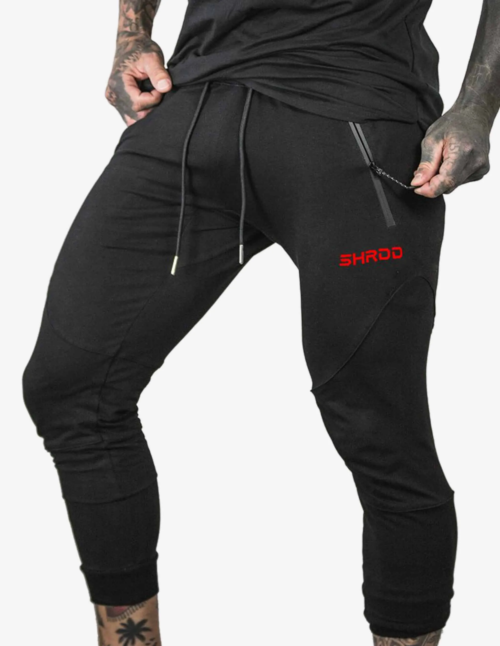 SHRDD Tapered joggers -Black/Red