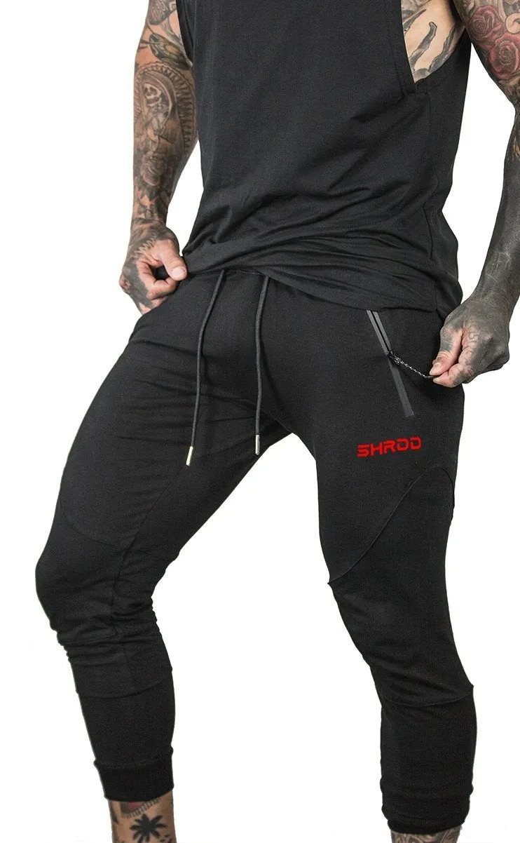 SHRDD Tapered joggers -Black/Red