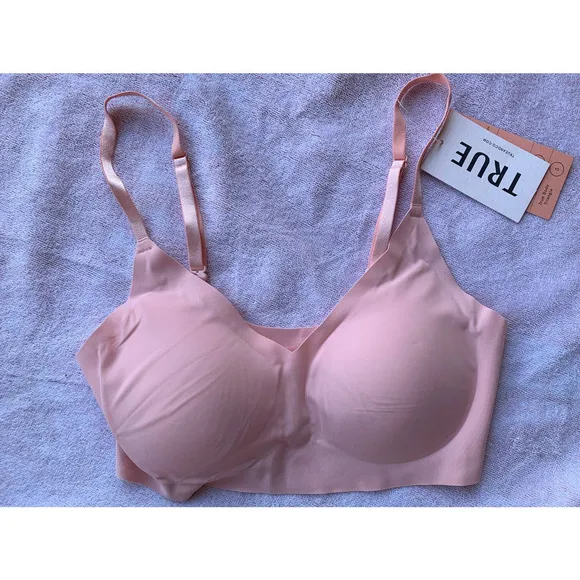 TRUE &amp; CO. Triangle Convertible Strap Bralette (S)