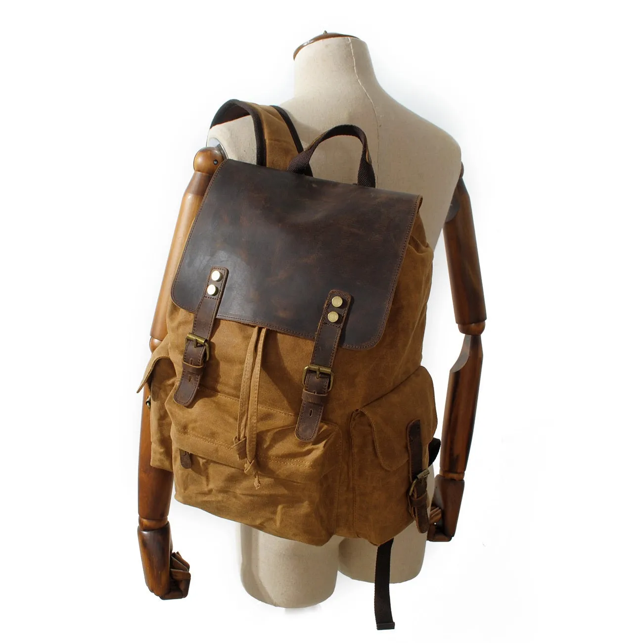 Wachscanvas Rucksack | LETTLAND