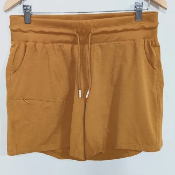 Zyia Active Dark Khaki Canyon Short L NWT