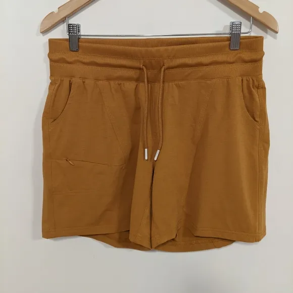 Zyia Active Dark Khaki Canyon Short L NWT